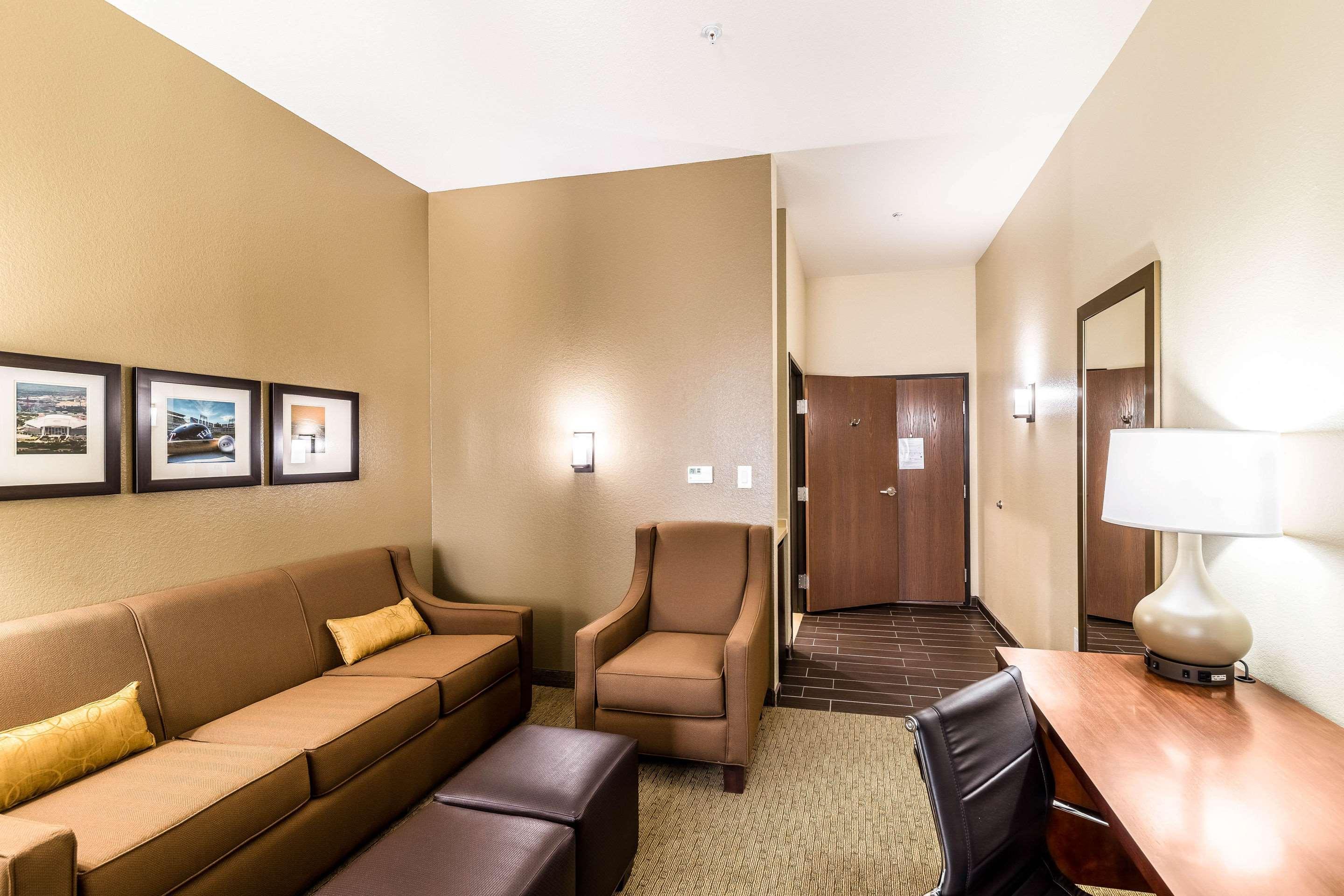 Comfort Suites Grand Prairie - Arlington North Bagian luar foto