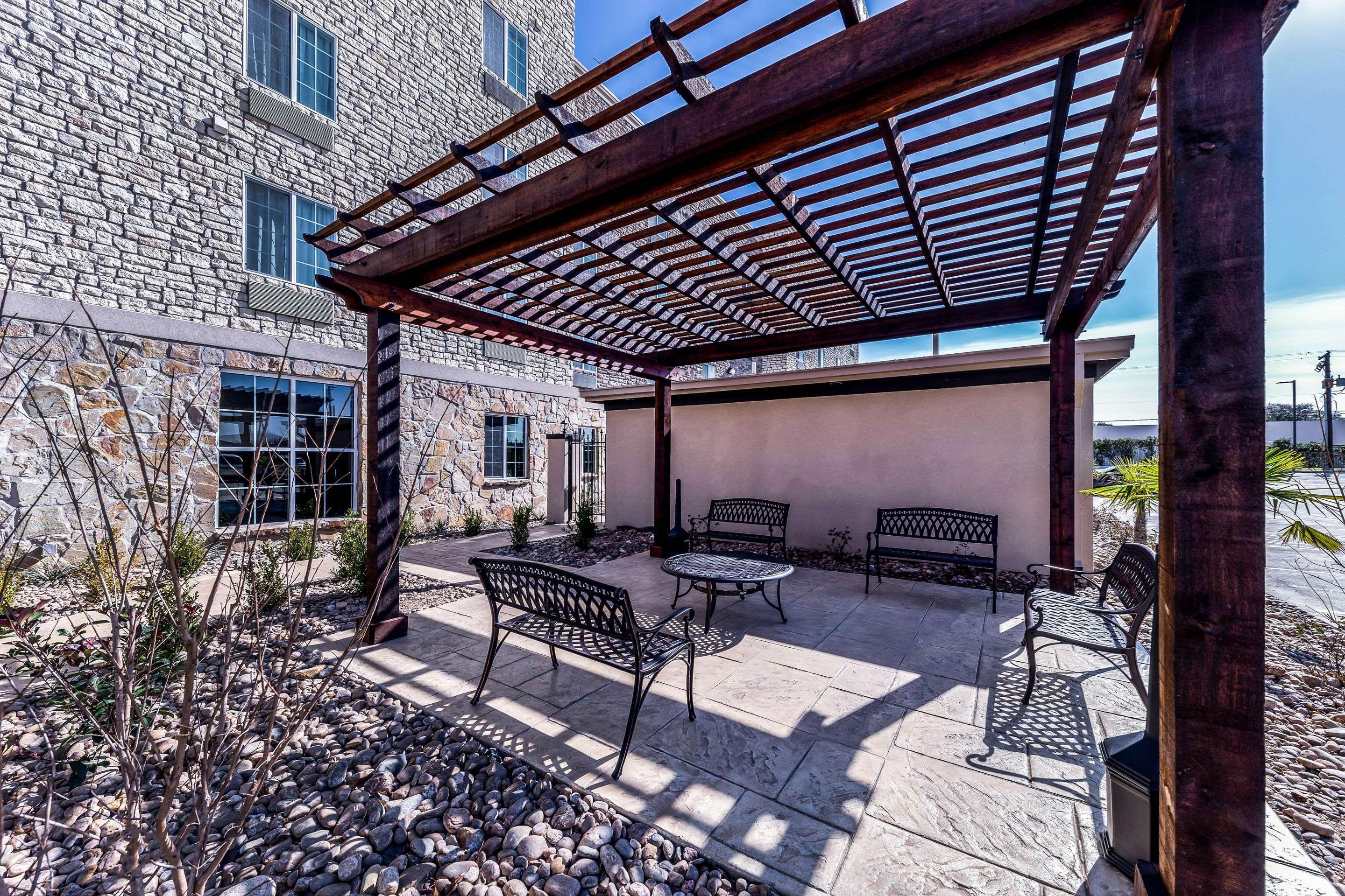 Comfort Suites Grand Prairie - Arlington North Bagian luar foto
