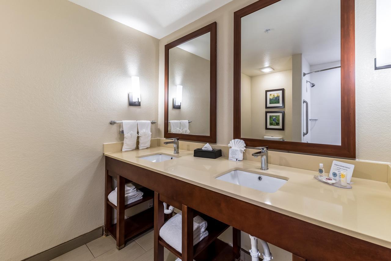Comfort Suites Grand Prairie - Arlington North Bagian luar foto